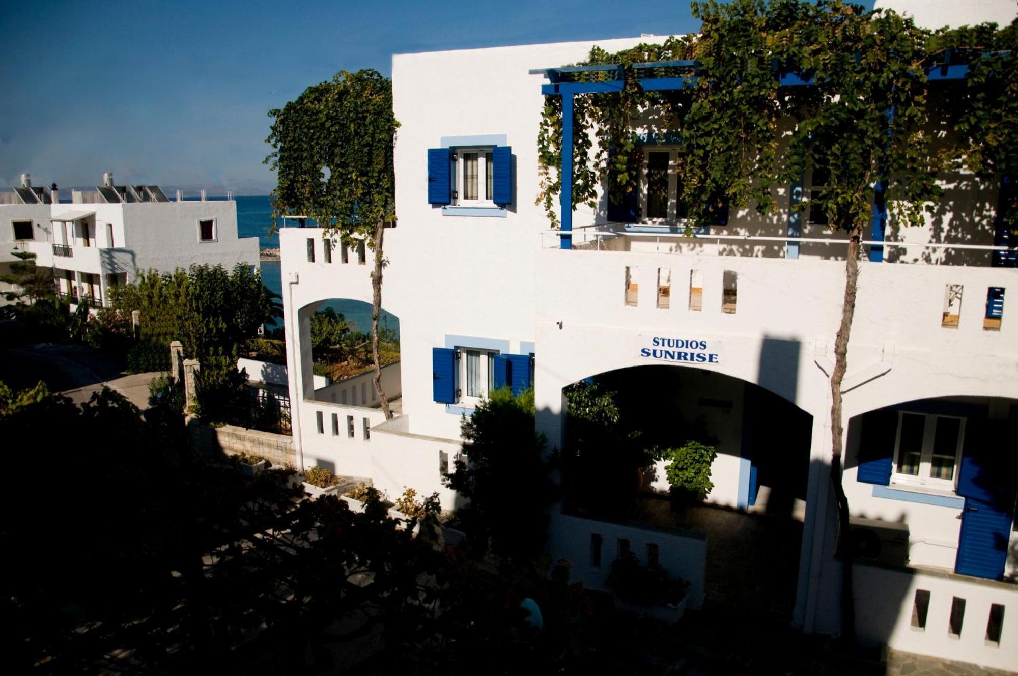 Sunrise Studios Megalochori  Dış mekan fotoğraf